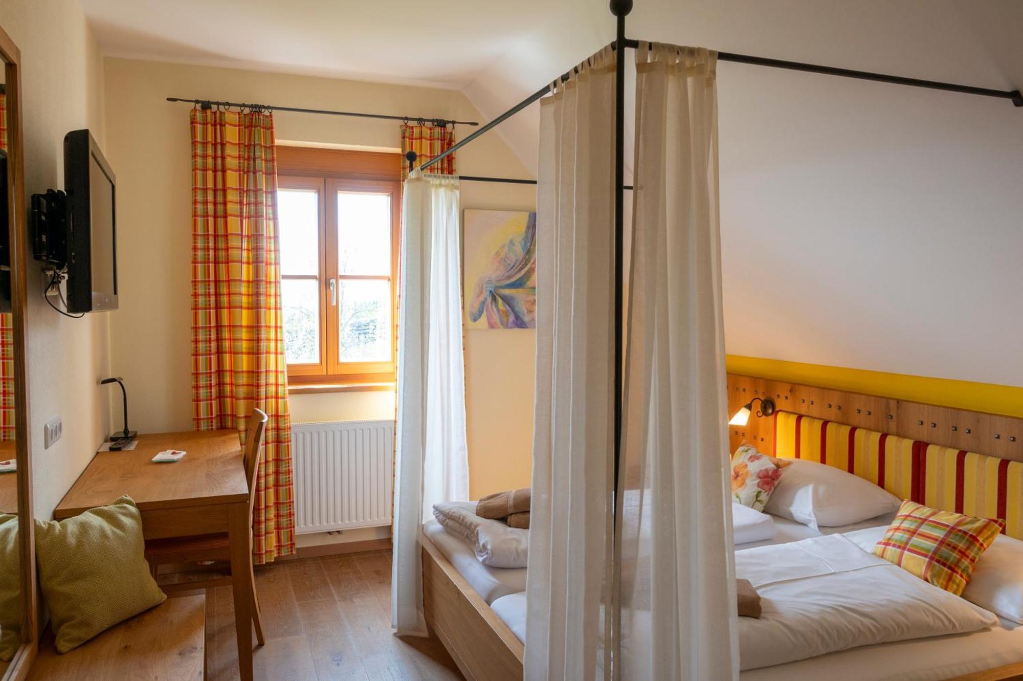Winzerzimmer Scharl Sankt Anna am Aigen Екстериор снимка